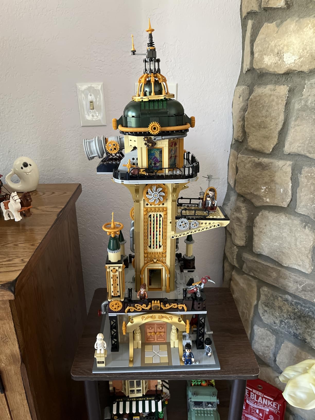 FunWhole lighting building set built and lit by a customer